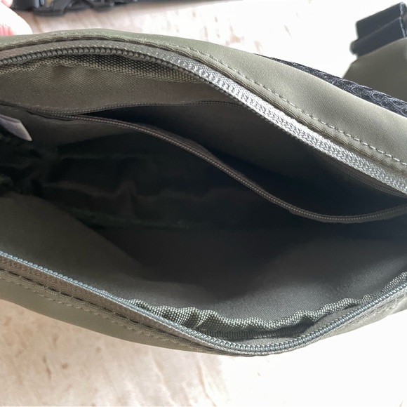 Belt bag - Picture 2 of 2